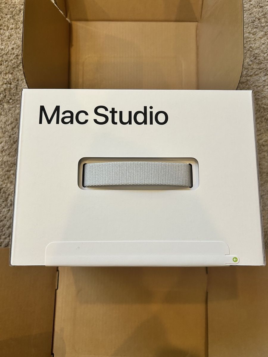 Mac Studio  M3 Ultra 2025 28-Core CPU 60-Core GPU 256GB 2TB  - Sealed
