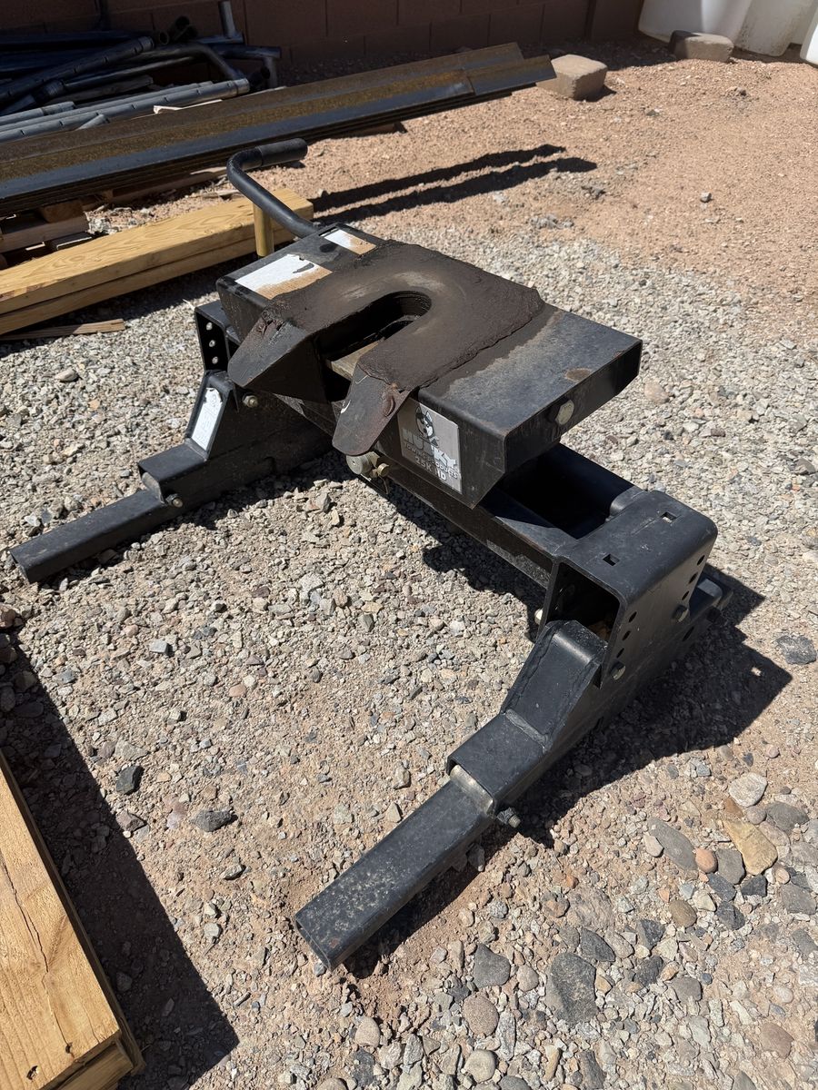 Valley 5th Wheel Hitch for RV Travel Trailer
