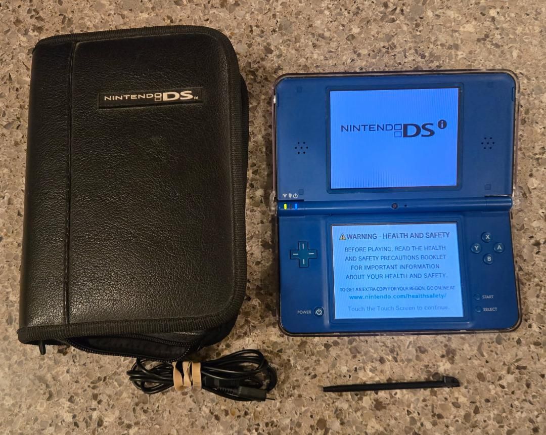 Nintendo Dsi XL with case! Trades considered!