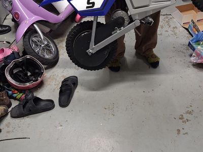 Razor electric dirtbike for kids BIGGER OR BETTER