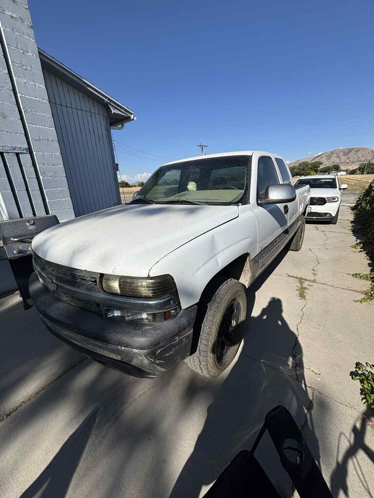 2000 Chevrolet Silverado 1500 Base