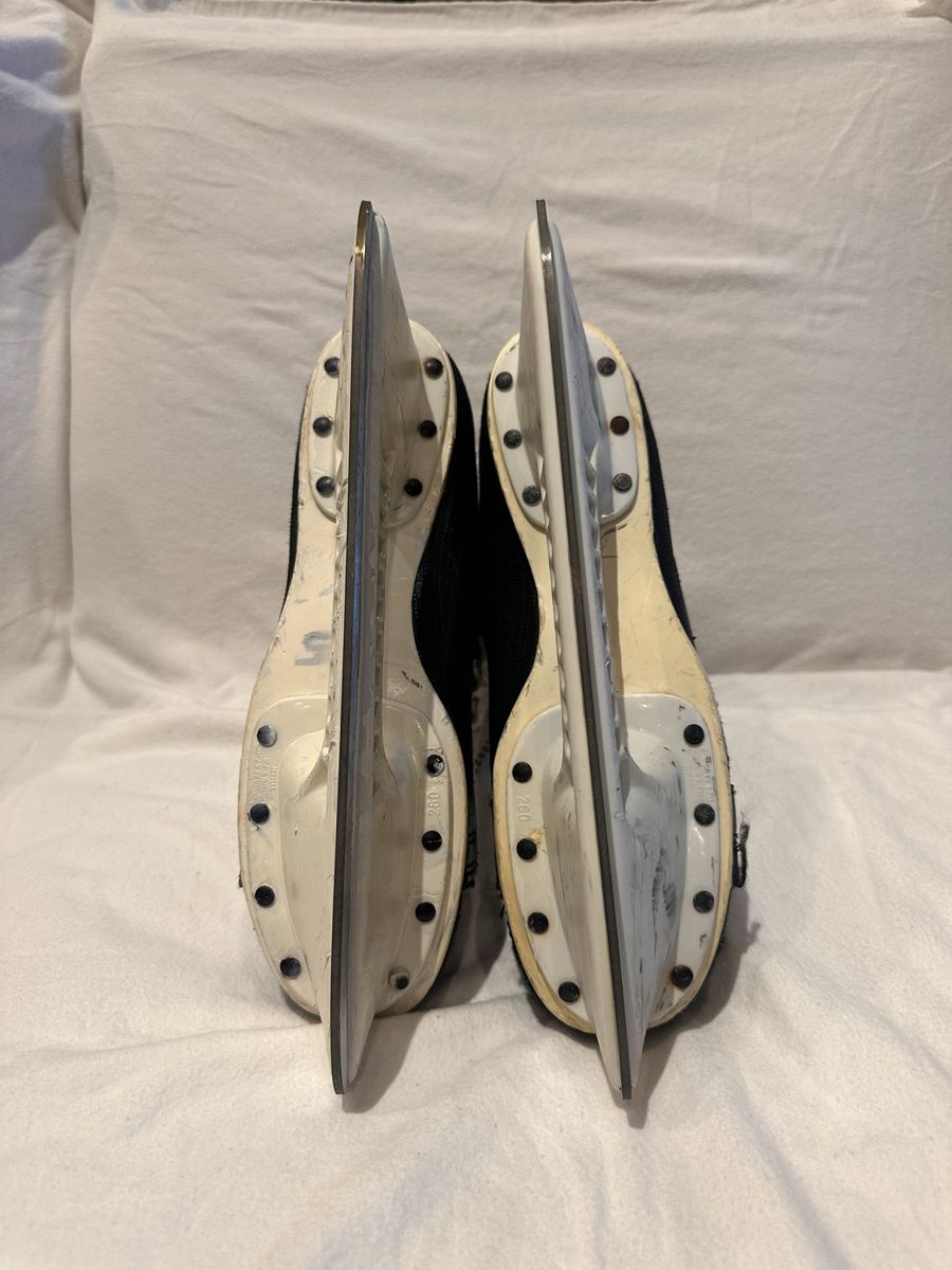 Main image 7