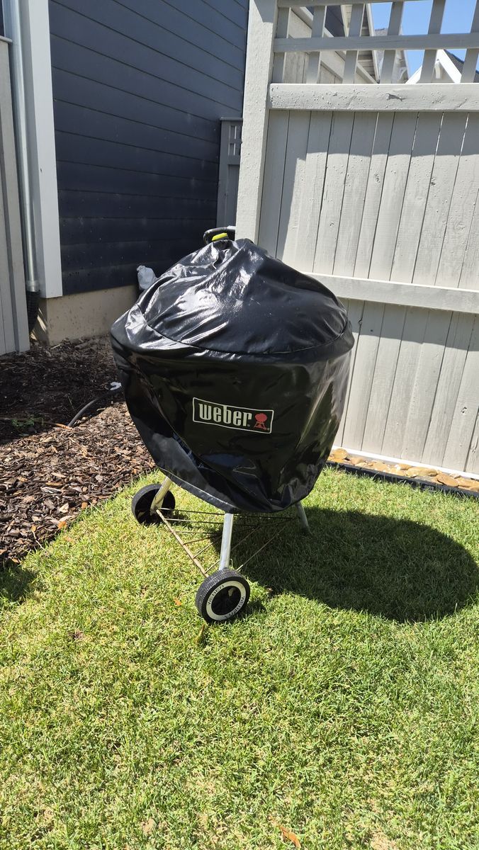 Weber 22-inch Original Kettle Charcoal Grill with Cover & Chimney Starter