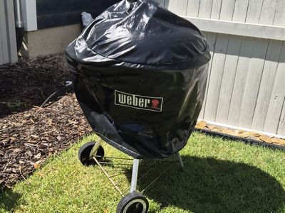 Weber 22-inch Original Kettle Charcoal Grill with Cover & Chimney Starter