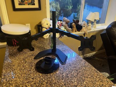 Dual monitor stand