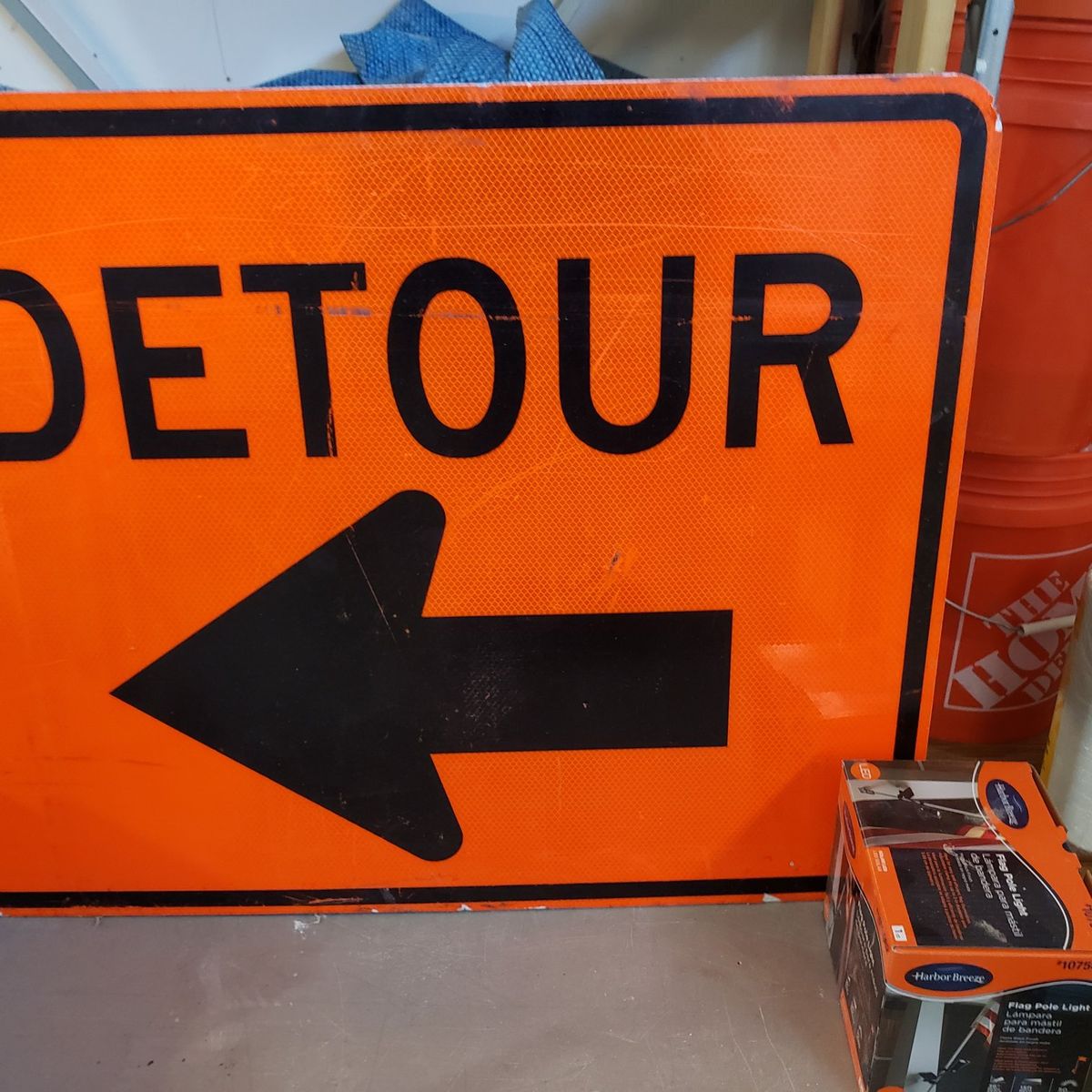 detour sign