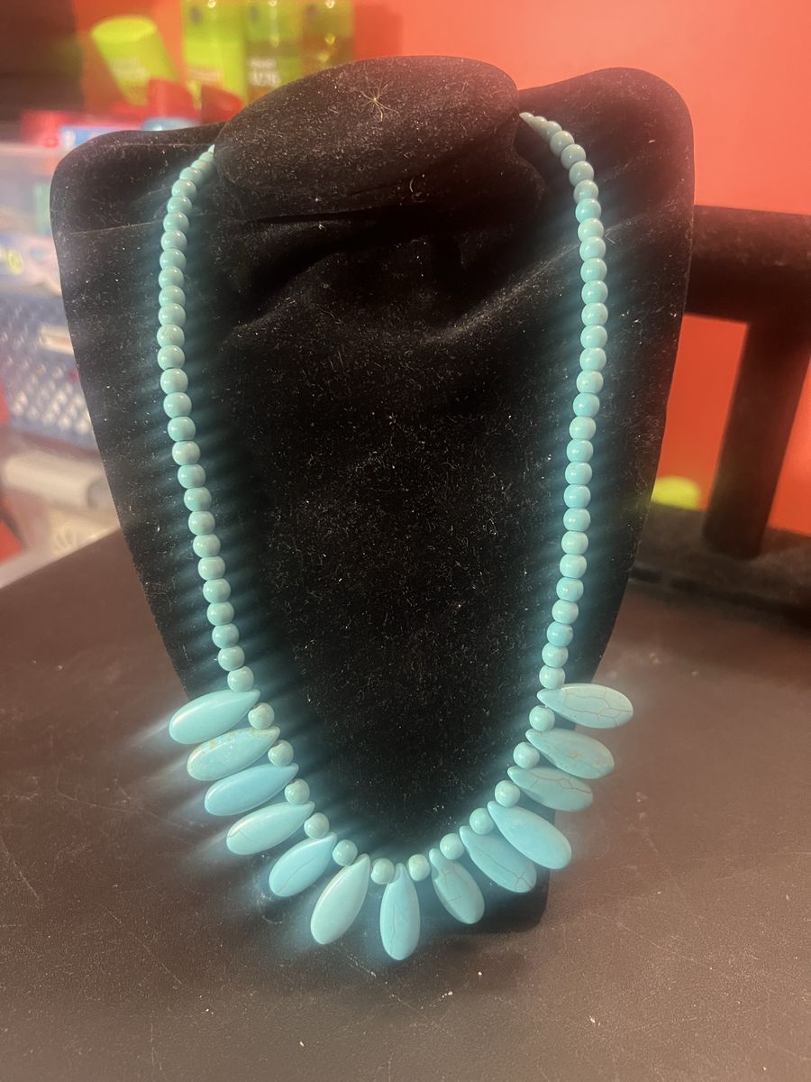 Turquoise Beaded Statement Necklace - Southwestern Style Choker