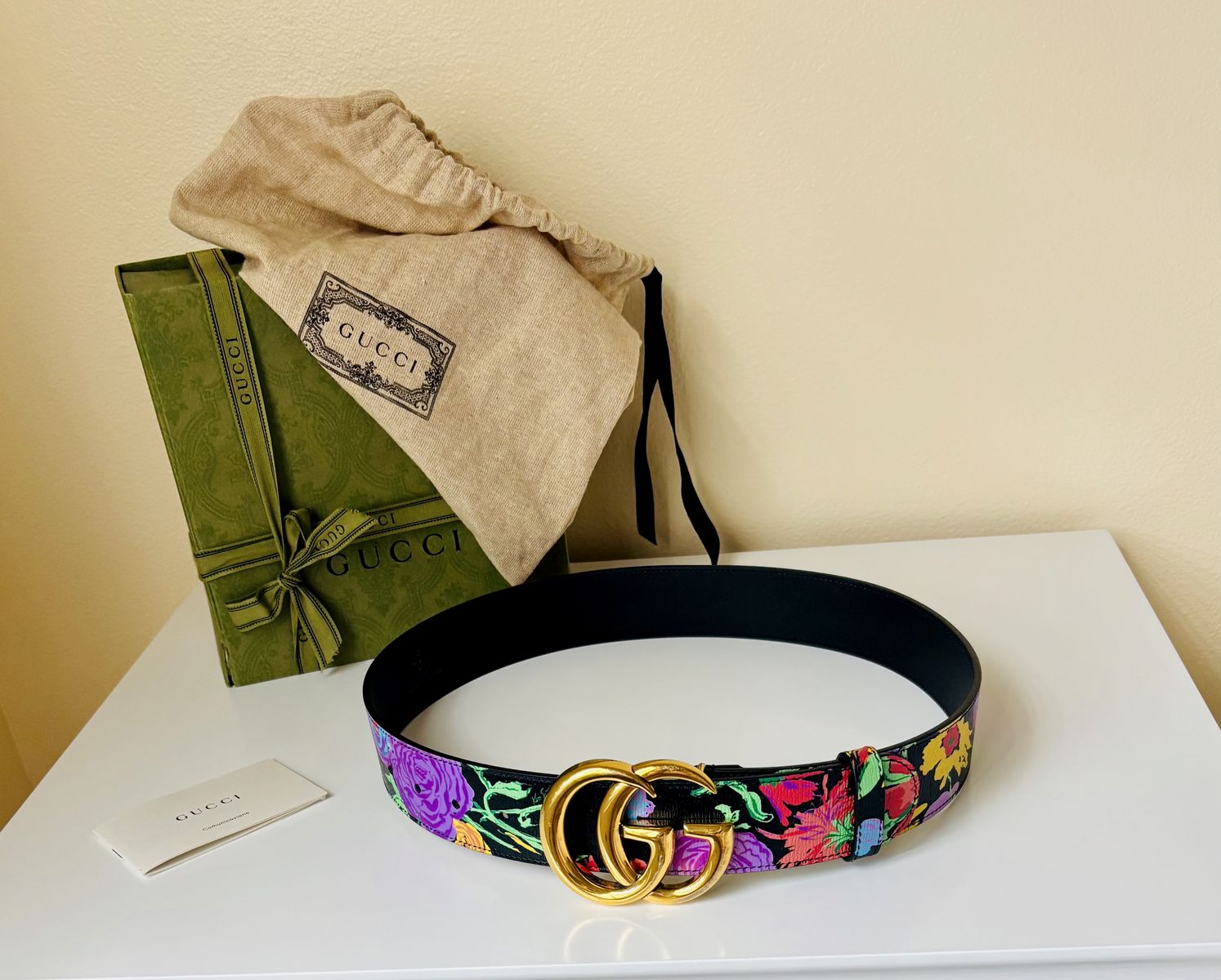 GUCCI WOMEN'S BELT, BRAND NEW.