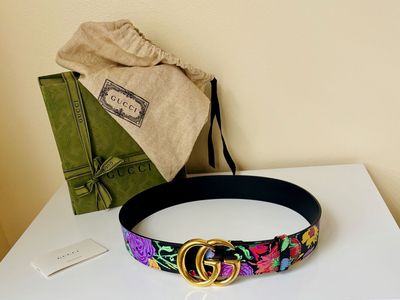 GUCCI WOMEN'S BELT, BRAND NEW.