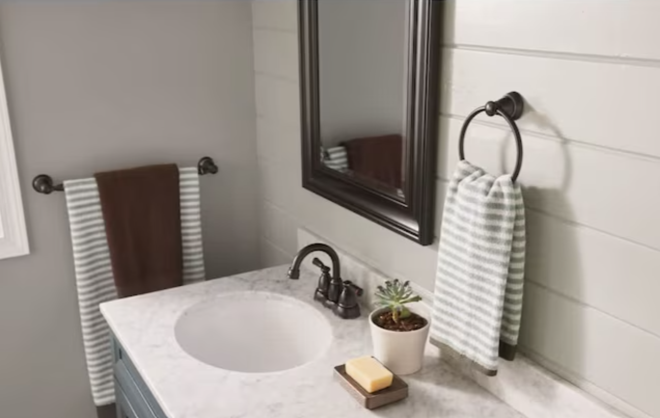 Moen Y2618 Banbury 18 Inch Towel Bar - Brushed Nickle