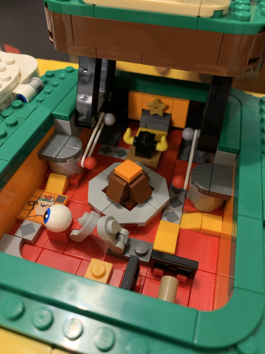 Main image 6