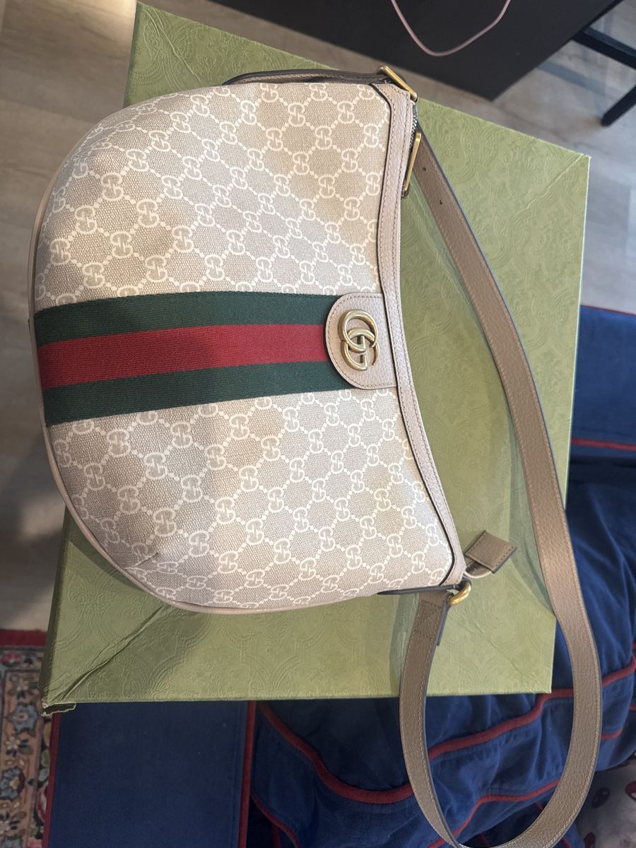 Gucci GG Supreme Ophidia Medium Shoulder Bag