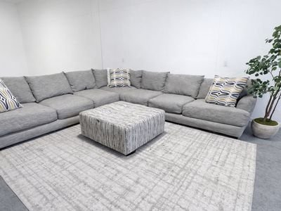 XL Gray 5 Piece Fabric Sectional & Ottoman