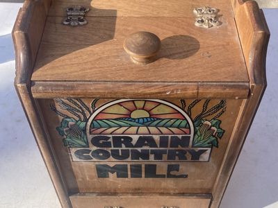Vintage Grain Country Mill