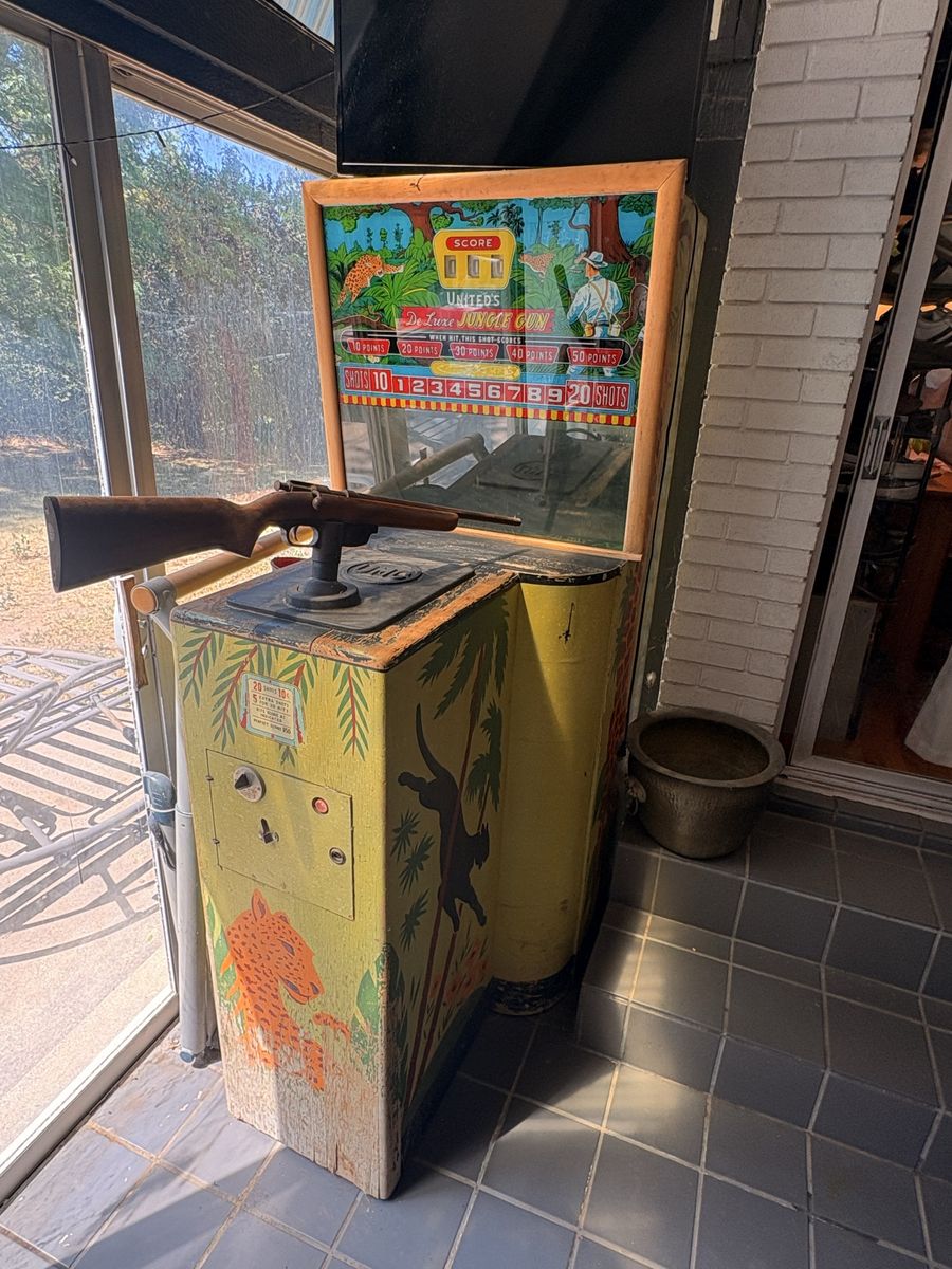 Vintage United Deluxe Jungle Gun Arcade Game - Classic Coin-Operated Shooting Gallery