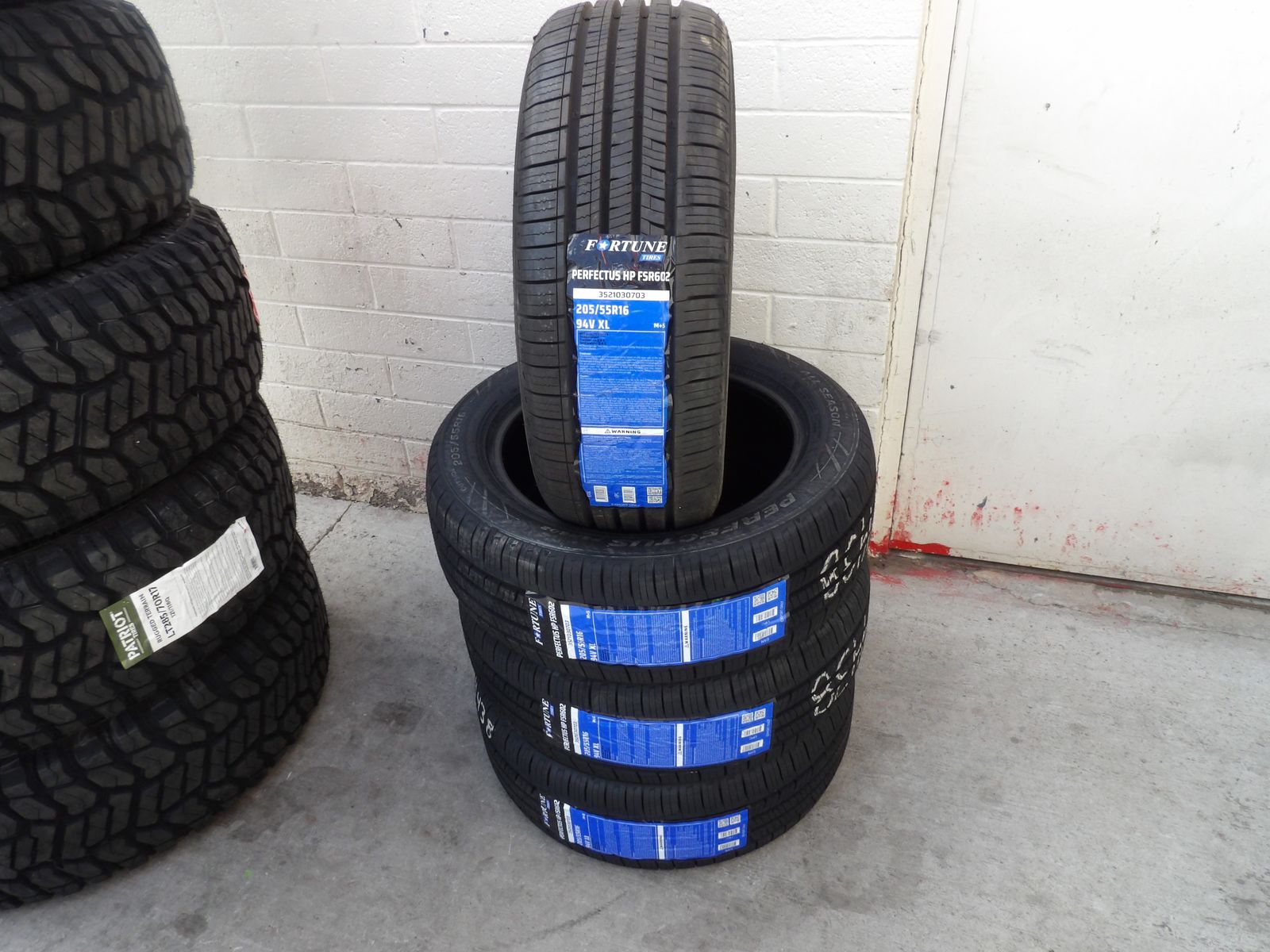 205/55R16 FORTUNE PERFECTUS FSR602 SET OF NEW TIRES