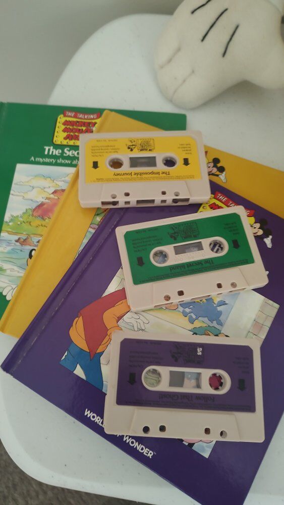 Vintage Disney World of Wonder Wow Talking Mickey