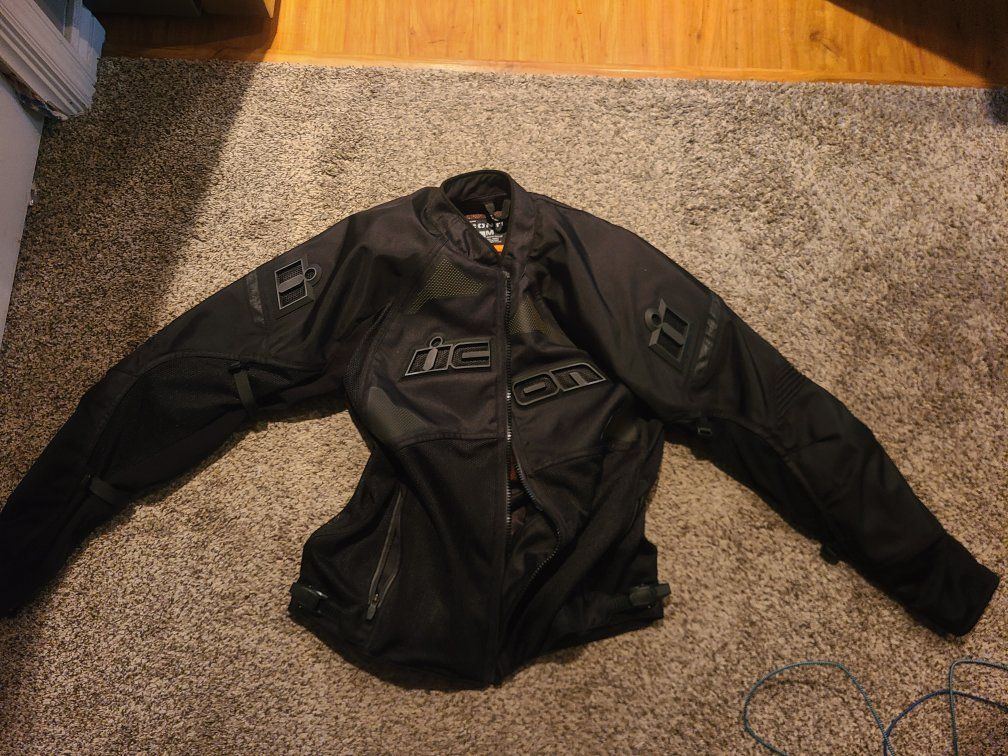 New medium Stealth protective motorcycle jacket