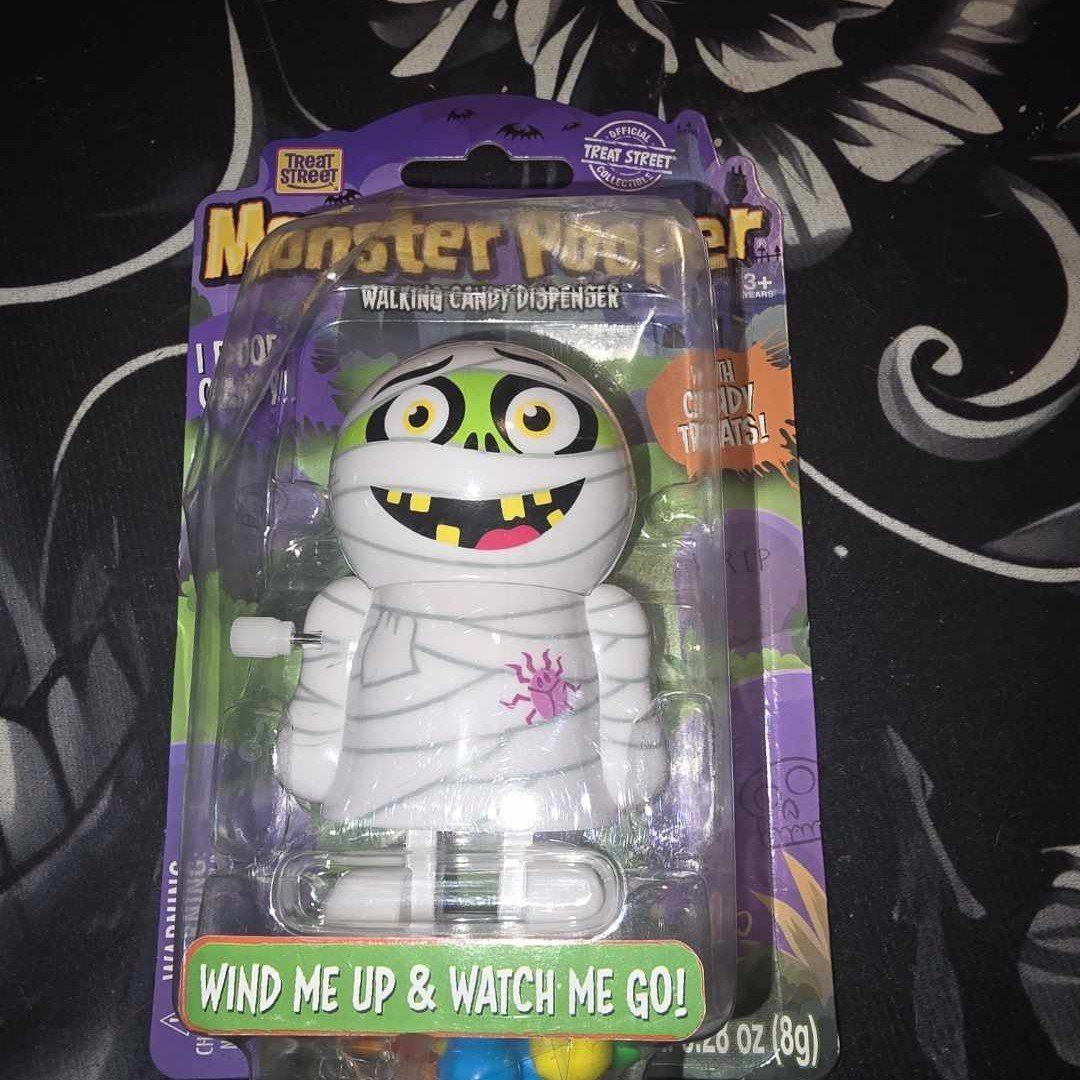 Treat Street Mummy Walking Candy Dispenser