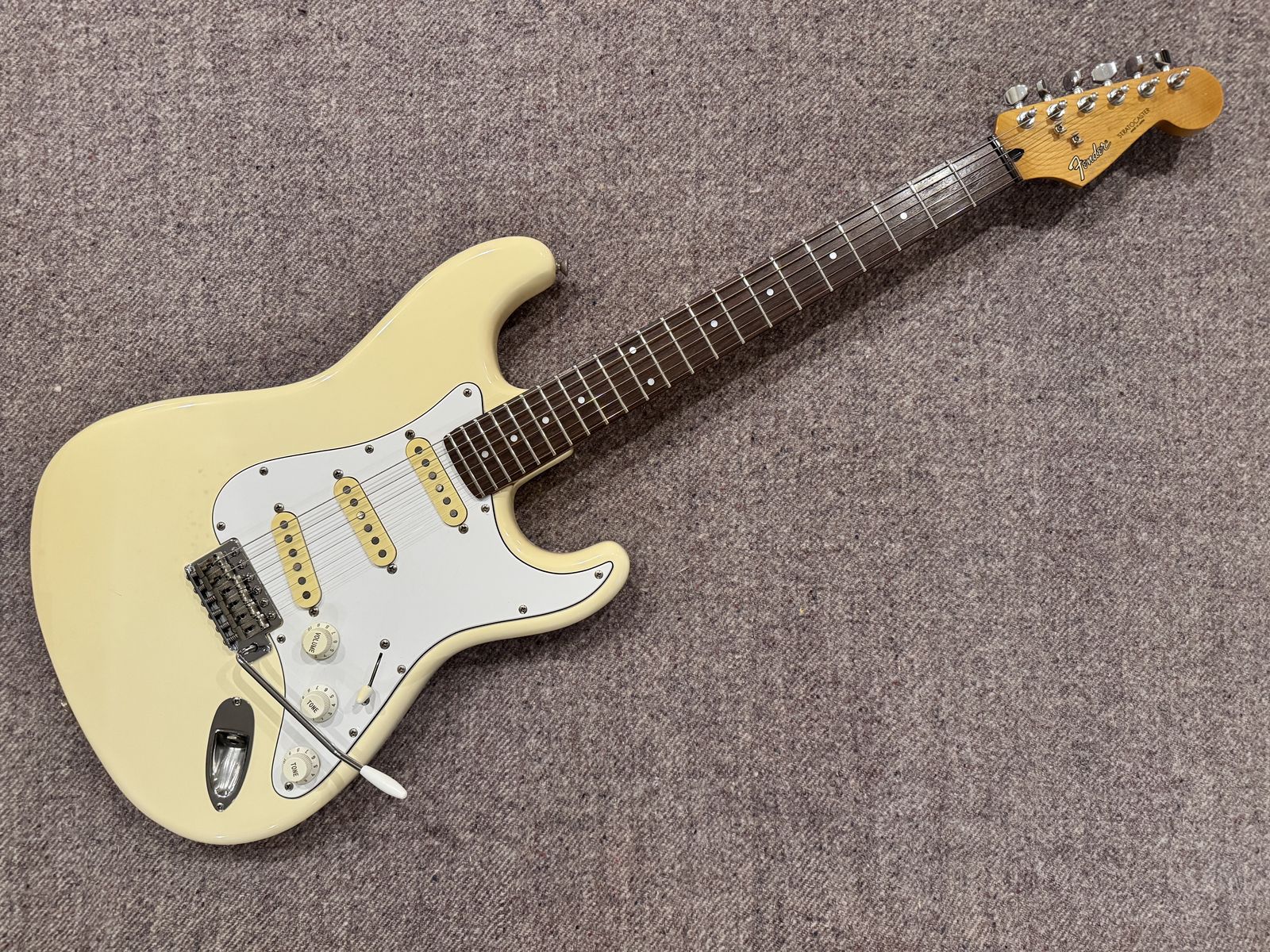 1985/86 Fender Japan ST314-55 Medium Scale Stratocaster Olympic White w/ Rosewood Fretboard