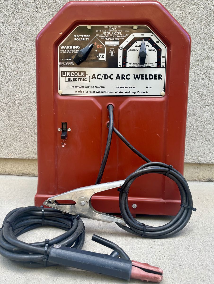 Lincoln Electric AC/DC 225/125 Stick Welder – Tested & Working