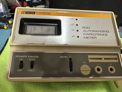 B&K Precision Model 830 Autoranging Capacitor Meter