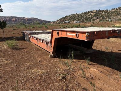 1977 Fruehauf Equipment Trailer - Vintage Heavy-Duty Hauling Trailer