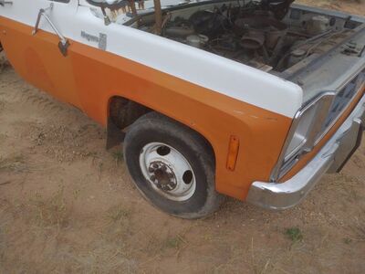 more Chevy and GMC square bodies