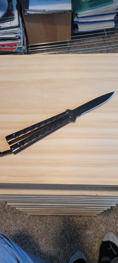 Black Butterfly Knife - Practice/Trainer Balisong - Dull Edge