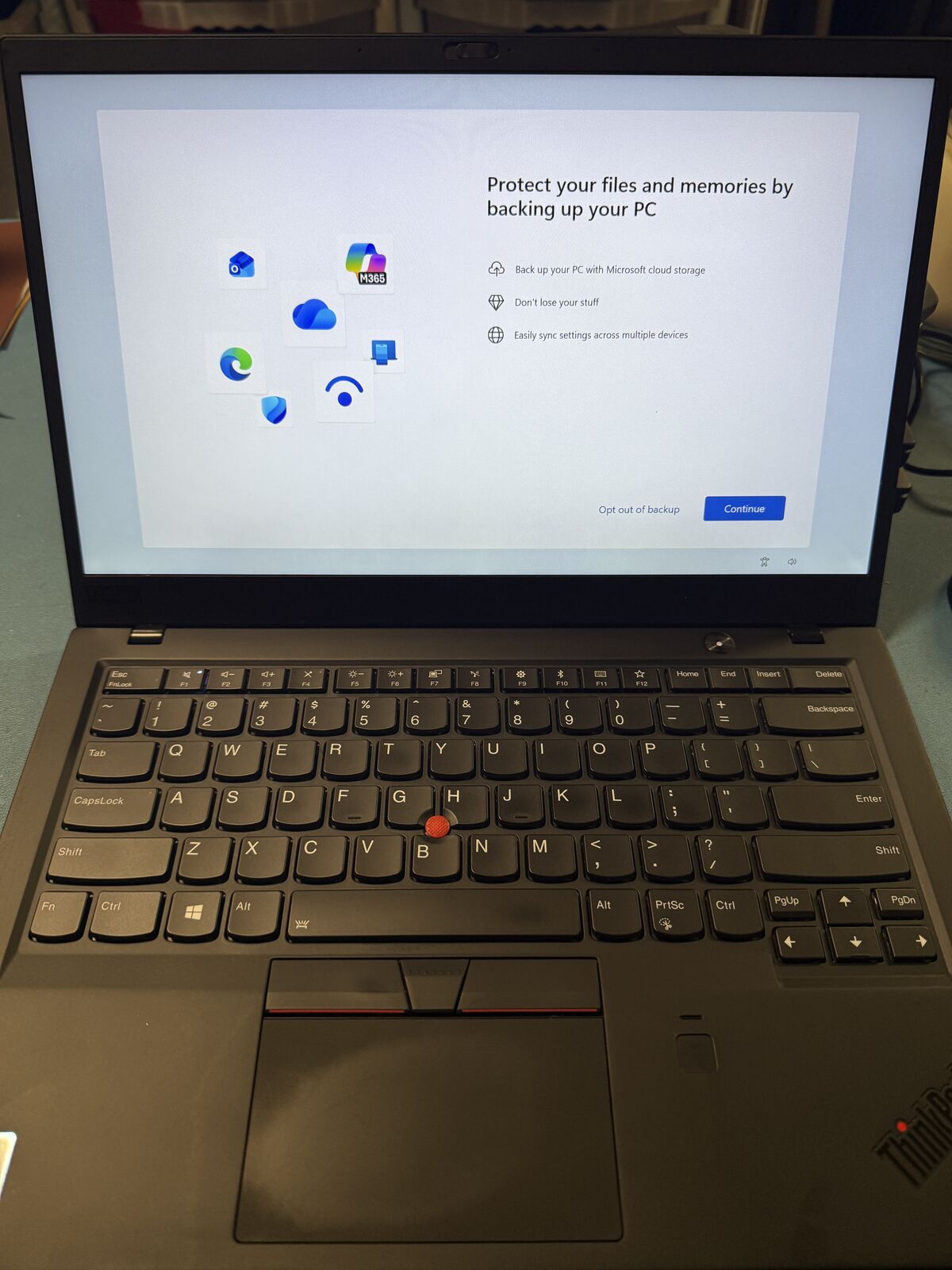 Lenovo Carbon X1 i7 8th gen, 16gb Ram, 500gb Solid state, Win 11, with 6 month warranty