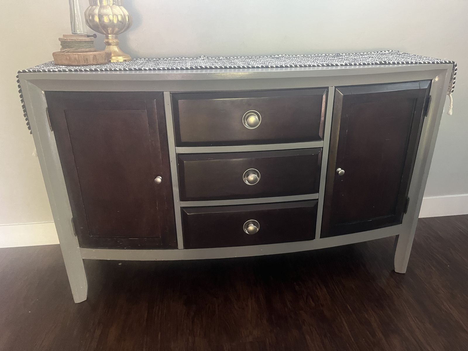 Two Toned Buffet