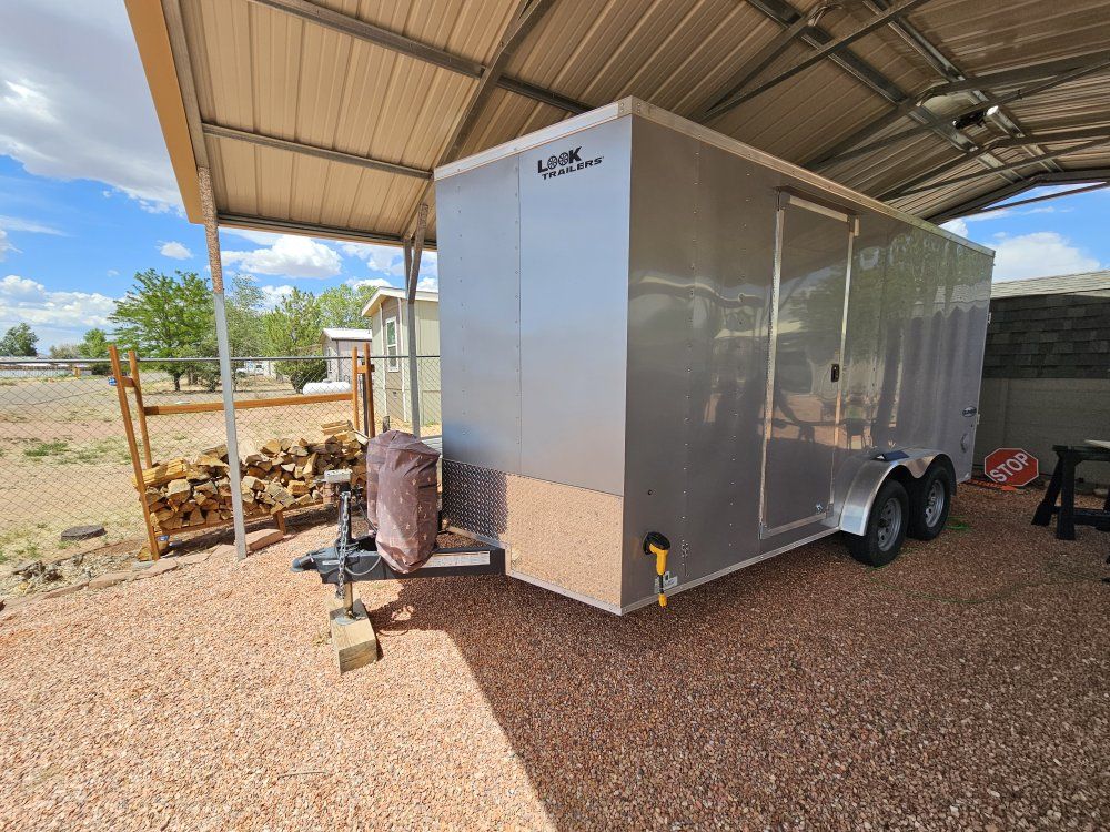 2022 Look Element 7.5 x16 enclosed trailer. 10.5 k OBO