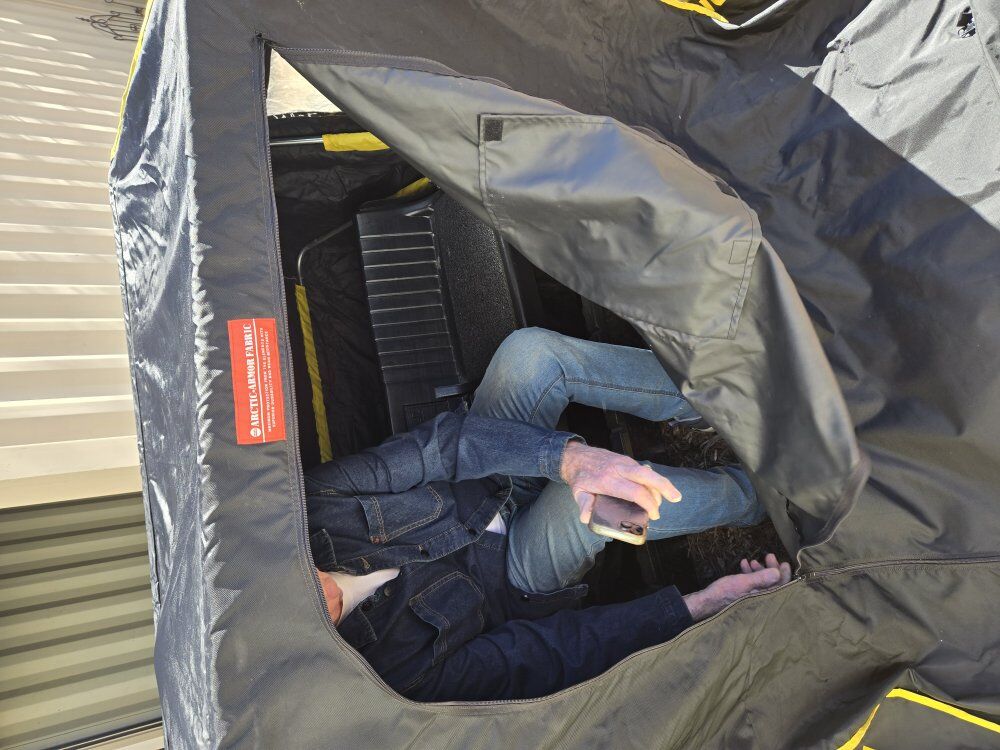 Ice shanty & electric ice auger