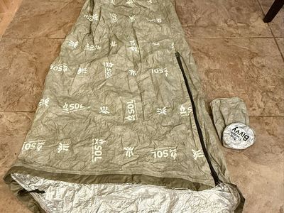 S.O.L. Escape Bivvy with Hood – Emergency Survival Sleeping Bag – Excellent