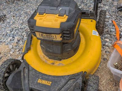DEWALT DCMWP233U2 2x20V MAX Brushless Push Lawn Mower - Used, Battery-Powered