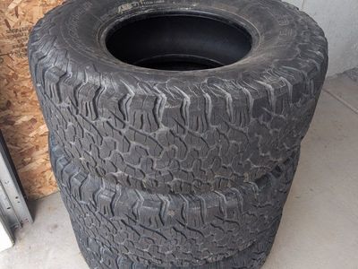 Used tires for sale - 315/70-17