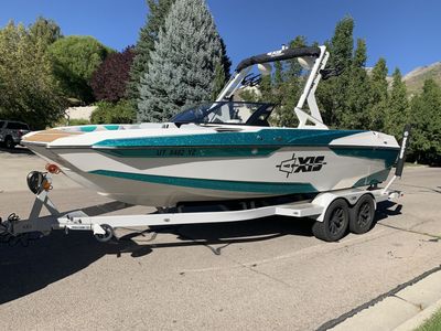 Axis Surf Combo Boat A22 2019 Used Immaculate Kept Like New