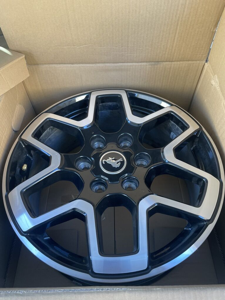 18  ForD Broncos Wheels