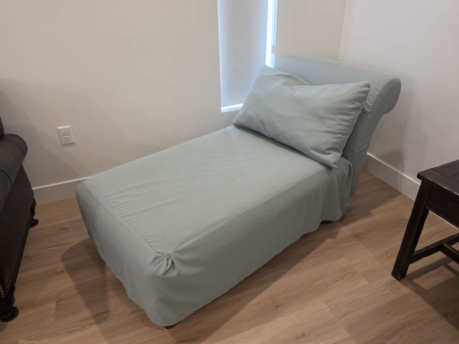 Chase Lounge Chair