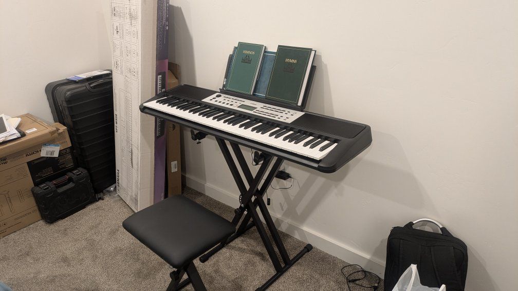 New Yamaha Keyboard with Stand and Bench