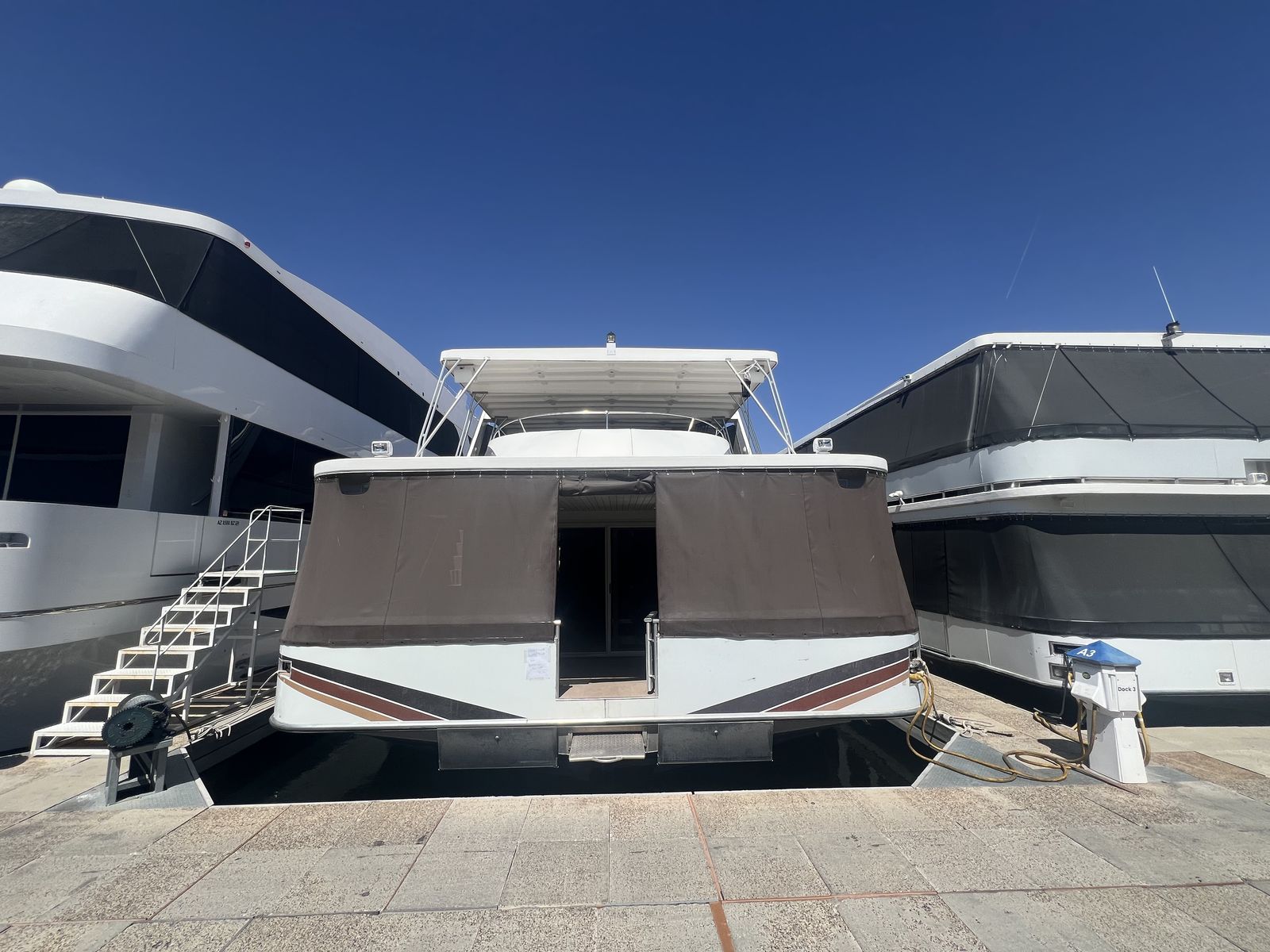 Antelope Point Marina Houseboats *Lake Bumz Trip # 8* (JUNE 8-14)