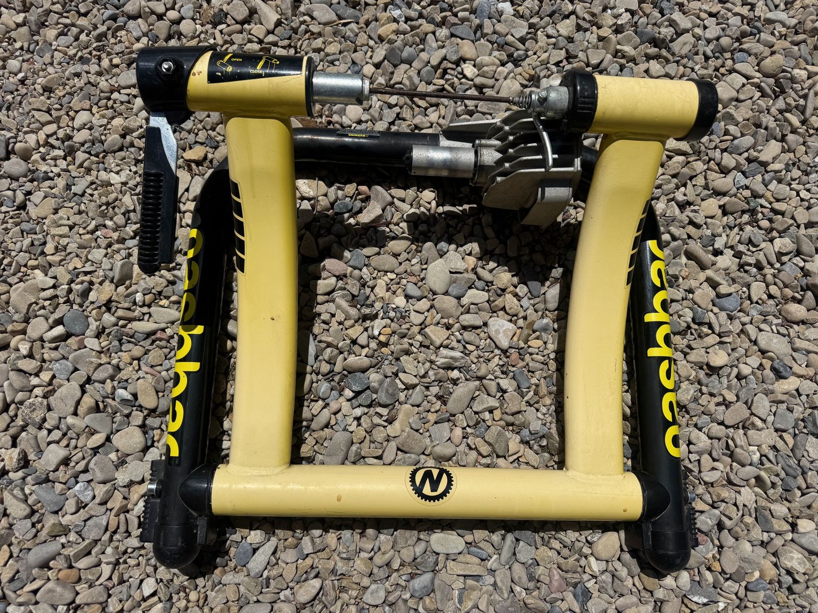 Nashbar Indoor Bike Trainer – Great Condition