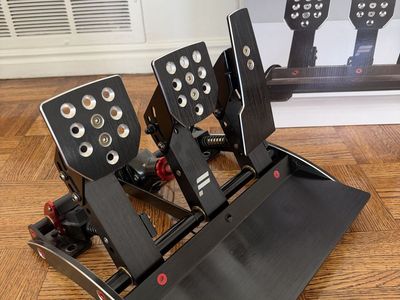 FANATEC CLUBSPORT PEDALS V3 W/ BRAKE PERFORMANCE k