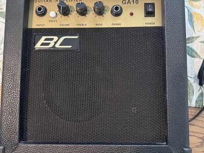 BC GA10 Mini Guitar Amplifier , working condition , like new