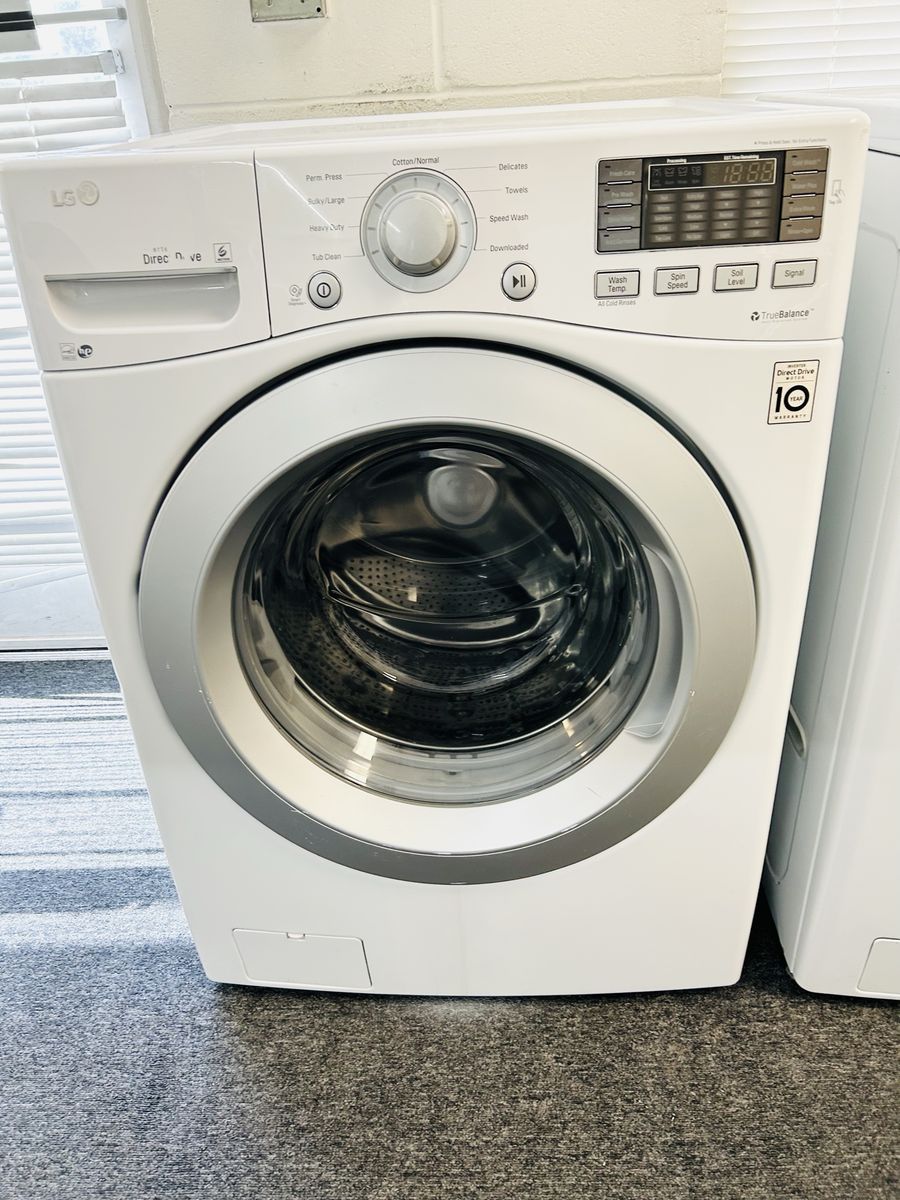 LG ultra capacity 4.5 Cu ft washing machine