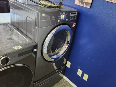 NICE LG FRONTLOAD ELECTRIC DRYER! W-WARRANTY