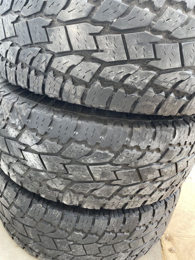 35X12.50R17LT OPEN COUNTRY XTREME