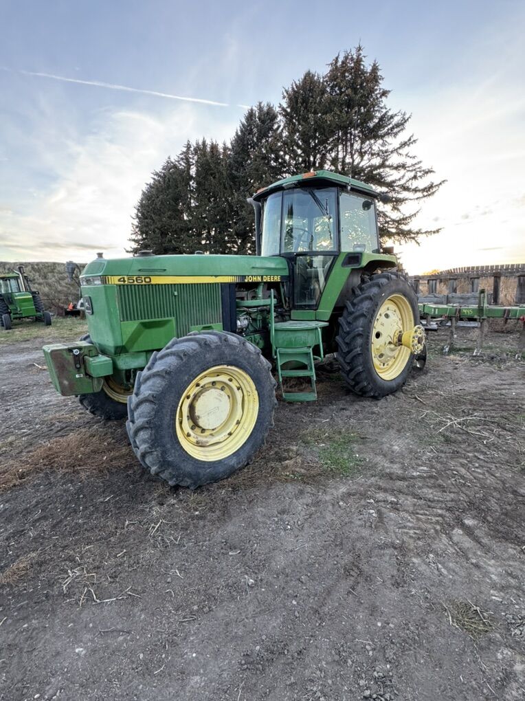 1993 John Deere 4560 MFWD