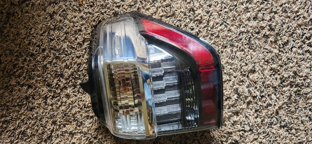 2014-2023 Toyota 4 runner taillight
