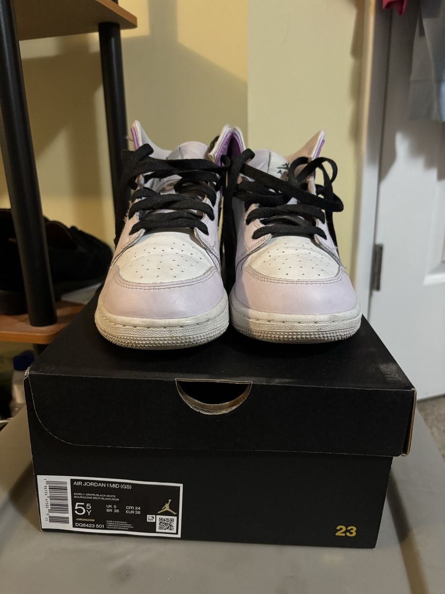 Nike Air Jordan 1 Mid GS Barely Grape Black-White 5.5Y
